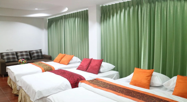 OYO 410 Diamond Boutique Hostel