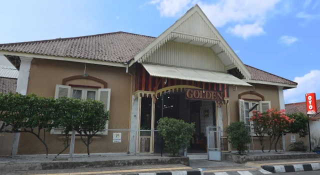 Golden Inn 2 by OYO Rooms