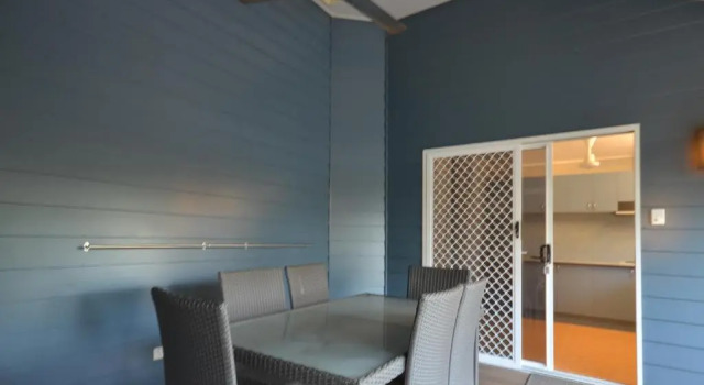 Коттедж с 2 комнатами Mission Beach Hideaway Holiday Village