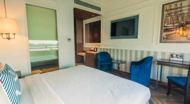 Номер Standard с балконом Polo Floatel Kolkata
