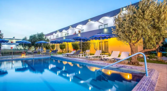 Семейный номер Standard BELVITA Hotel