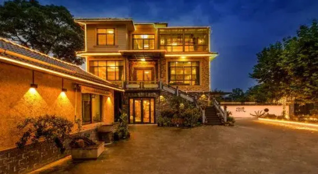 Anji has a parent-child vacation homestay, Prenota Hotel Hotel a Huzhou con piscina, Piscina