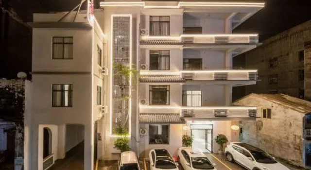 Liangyu Homestay (Beihai Old Street Scenic Area High-speed Railway Station)