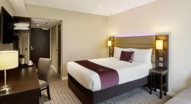Одноместный номер Standard Premier Inn Plymouth City Centre - Derry's Cross