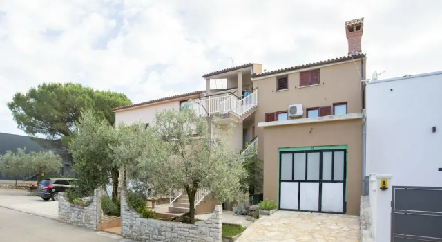 Apartments Armando, Prenota Appartamento Valbandon Istria