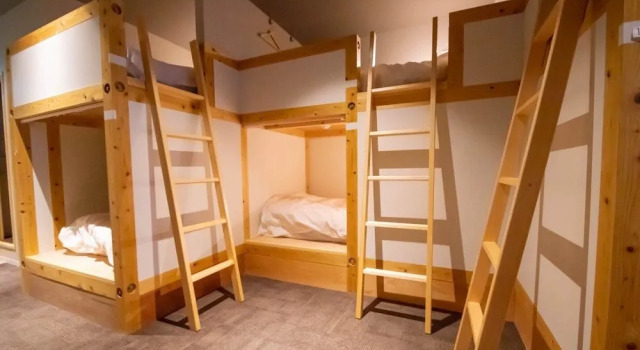 Inn-sect - Hostel, Rezervovat Hostel Hotely v Tsuyama s parkováním, Parkování