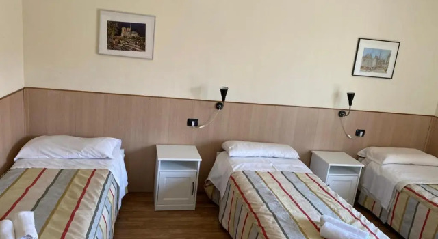Affittacamere Metro Fiera, Prenota Hotel Pero Lombardia, vicino a Stazione Metro Pero