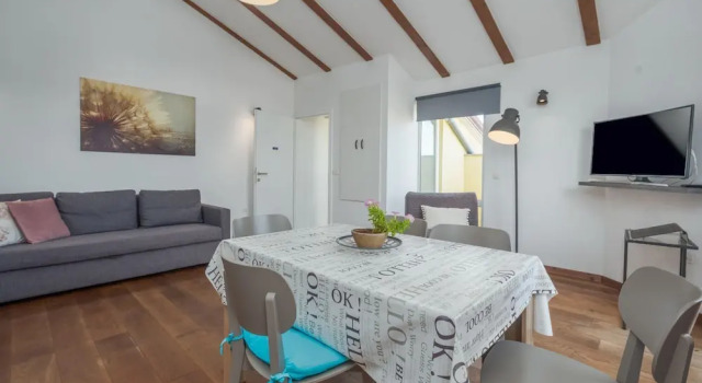 Apartments Tara & Noemi, Забронировать Апартаменты/квартира Отели Ровинь с парковкой, рядом с Пристань для яхт Ровиня, Парковка
