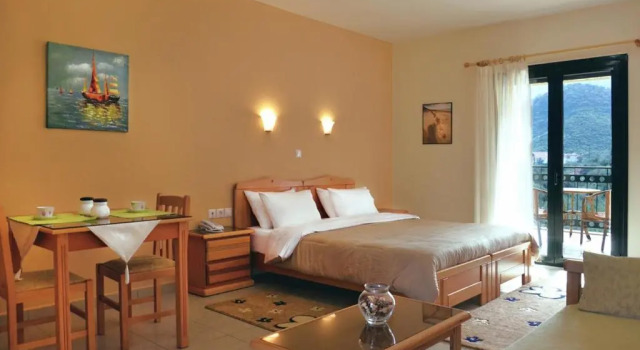 Студия Hotel Patelis