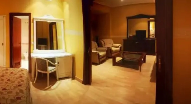 Полулюкс Hotel Acosta Vetonia