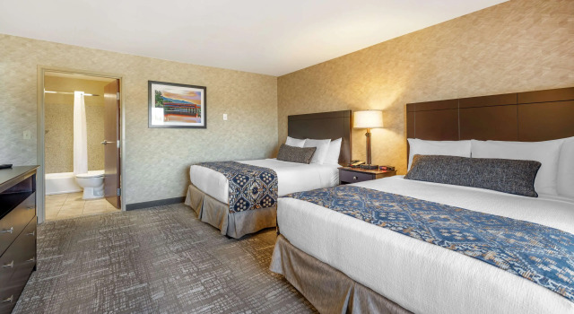 Четырёхместный люкс с 2 комнатами Best Western Plus Ponderay Mountain Lodge Sandpoint