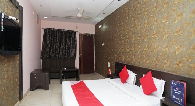OYO 9132 Hotel Recharge