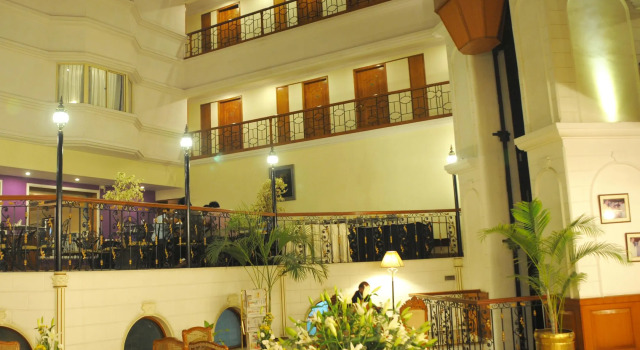Двухместный полулюкс Nalapads Hotel Bangalore International
