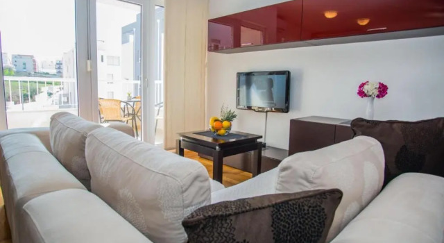 Апартаменты Olea, Two-Bedroom Duplex Suite near Žnjan Beach