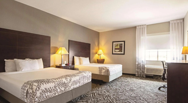 Четырёхместный номер Standard La Quinta by Wyndham McKinney