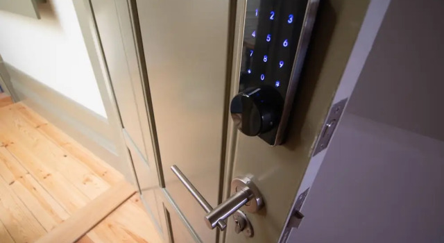 Семейные апартаменты Мансарда с видом на внутренний двор Step In Porto Apartments