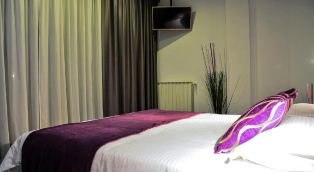 Полулюкс Living Aparthotel