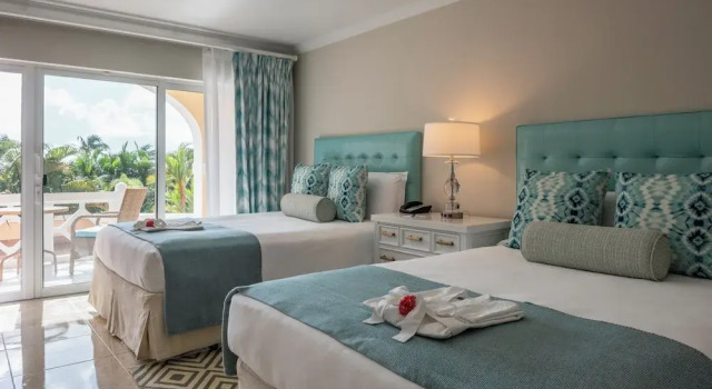 Standard Sechser Zimmer mit Balkon und mit Gartenblick BodyHoliday - All inclusive