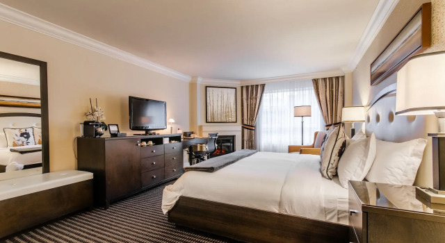 Metcalfe Hotel Montréal by Gray Collection, Rezervovat Hotel Hotely v Montreal s bazénem, poblíž Hydro-Quebec, Bazén