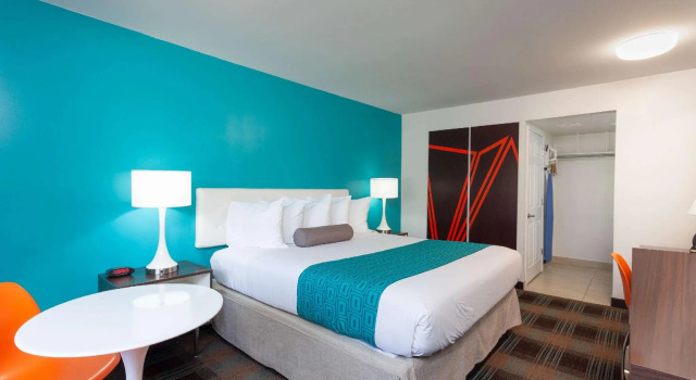 Двухместный номер Howard Johnson by Wyndham San Diego Hotel Circle