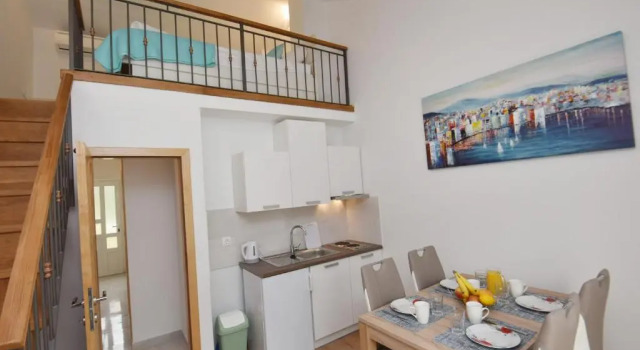 Апартаменты Дуплекс c 1 комнатой с балконом Apartments Lorena