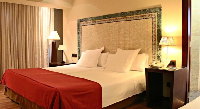 Двухместный номер Superior Roc Blanc Hotel & Spa
