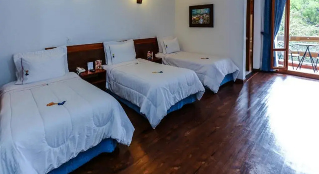 Трёхместный номер Standard Hotel Casa de los Fundadores