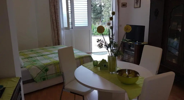 Apartment Lju on the Beach, Prenota Appartamento Splitska 