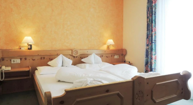 Hotel Garni Taurach, Забронировать Отель Обертауэрн Зальцбург