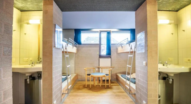Четырёхместный номер Standard Auberge de Jeunesse de Mons