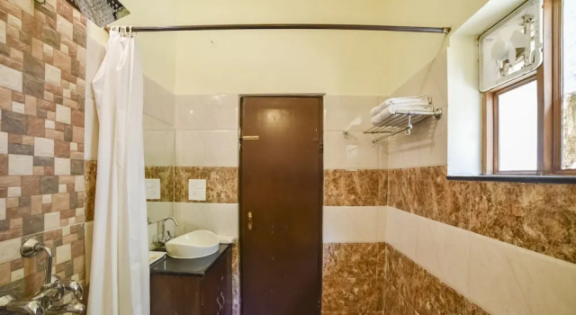 Коттедж Luxury Lohana Village Resort