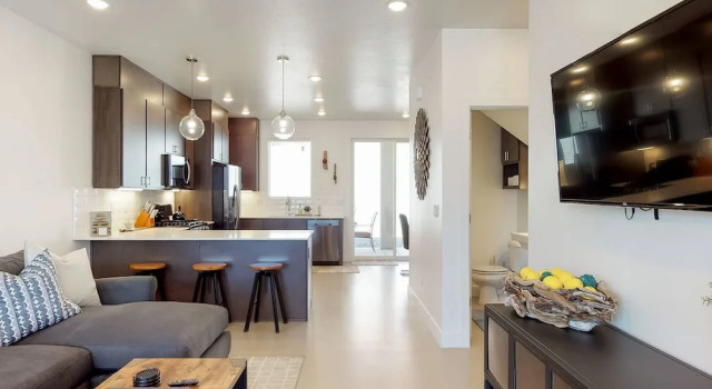 Driftwood Lofts #17, Забронировать Отель Отели Сент-Джордж с парковкой, рядом с Гольф клуб "Корал Каньон", Парковка