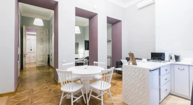 Апартаменты KuXoS Apartment On Machabeli Street