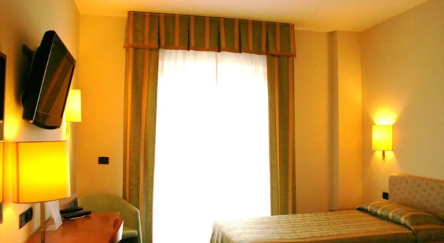 Трёхместный номер Standard Savant Hotel
