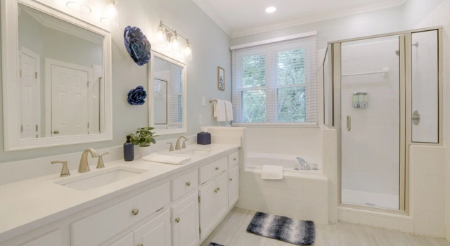 Коттедж Lakefront Raleigh Retreat ~ 7 Mi to Downtown!