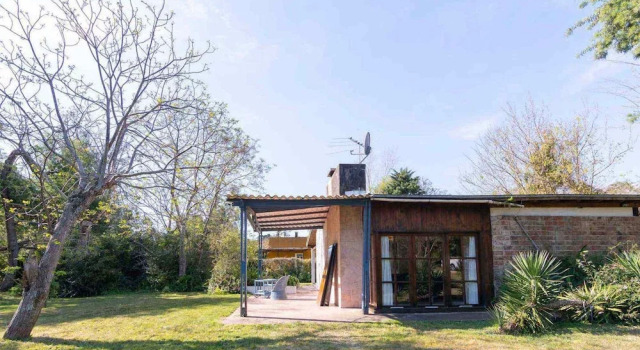 Beach House in La Floresta, Uruguay, Rezerwuj Hotel Hotele w Canelones z parkingiem, Parking