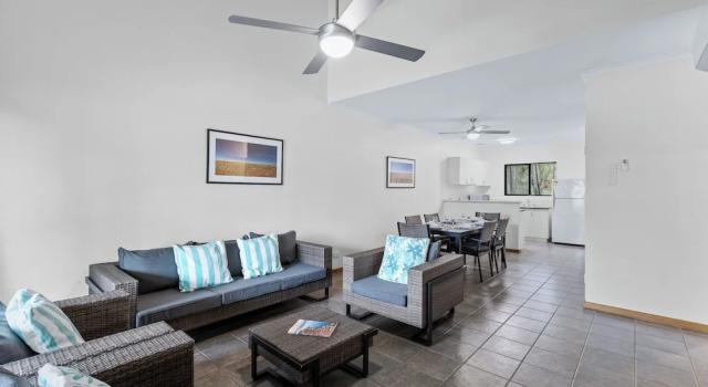 Апартаменты с 3 комнатами с видом на сад Cable Beachside Apartments