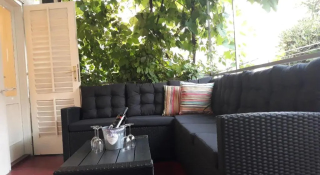Коттедж Klarisa Cozy Holiday Home with Private Garden