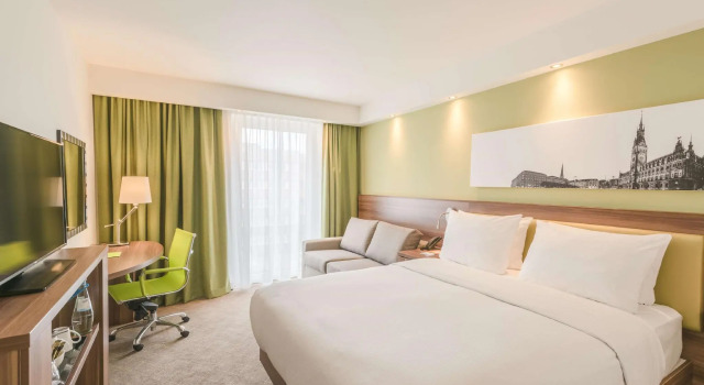 Двухместный номер Семейный Hampton By Hilton Hamburg City Centre