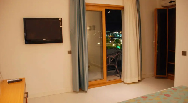 Номер Deluxe с балконом и с видом на море Cennet Park Hotel