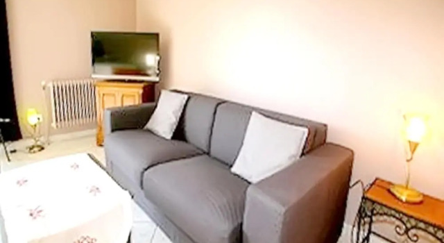 Apartment With one Bedroom in Antibes, With Shared Pool and Enclosed Garden - 1 km From the Beach, Забронировать Апартаменты/квартира Отели Приморских Альпы с бассейном, Бассейн