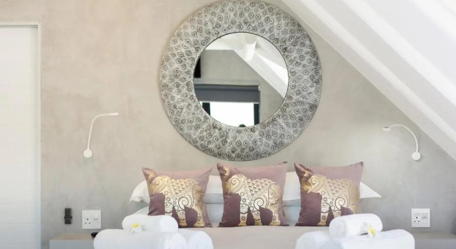 Номер Deluxe Pearl Moon Boutique Suites
