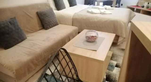 HUSKY Milmari S1, Buchen Sie Hotel Kopaonik 