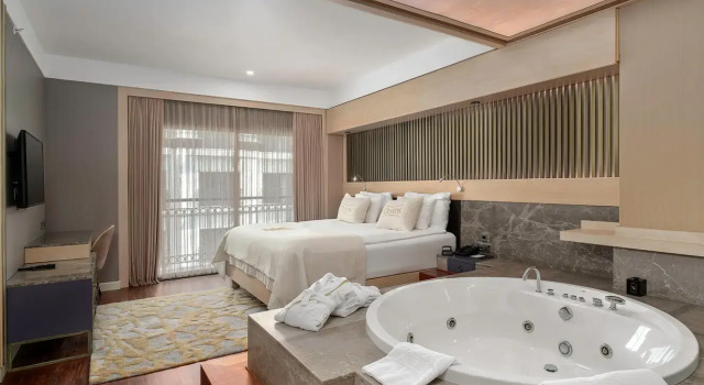 Полулюкс Presidential Cratos Premium Hotel Casino & SPA