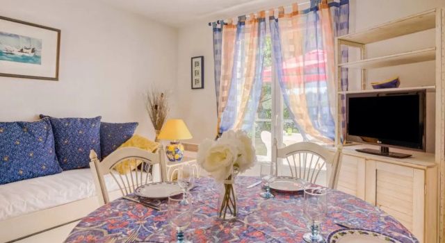 Les Hautes Folies 31577, Prenota Hotel Hotel a Aquitania con parcheggio, Parcheggio