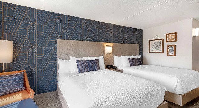 Четырёхместный номер Standard Best Western Plus Landmark Inn