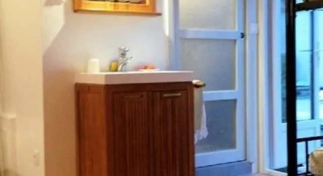 Chambres d'hôtes Roc Mar I Sol, Rezervovat Hotel Hotely v Corbières s bazénem, Bazén
