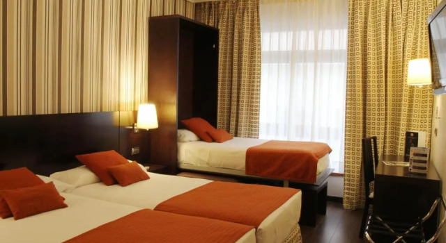 Трёхместный номер Hotel Conde Duque Bilbao