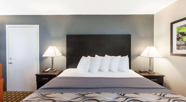 Двухместный номер Standard Days Inn by Wyndham Ennis