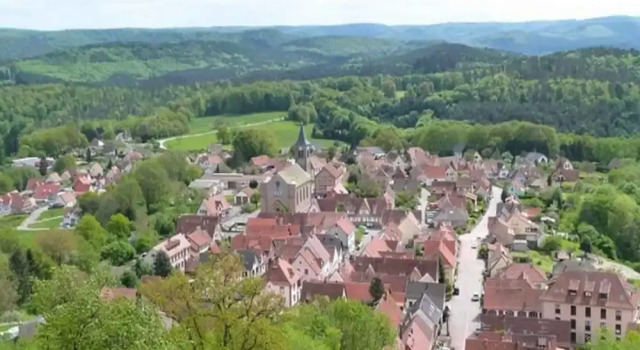 Коттедж House in Vosges Near Lichtenberg Castle